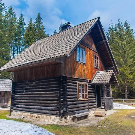 Mala Koca Wooden ゴレンスカ地方