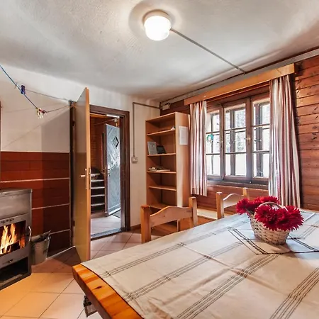 Mala Koca Wooden 別荘