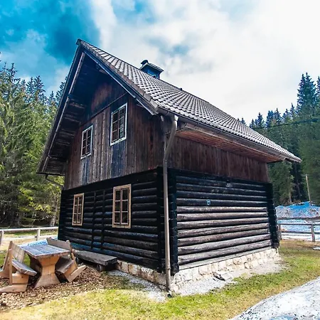 Semesterbostad Mala Koca Wooden *